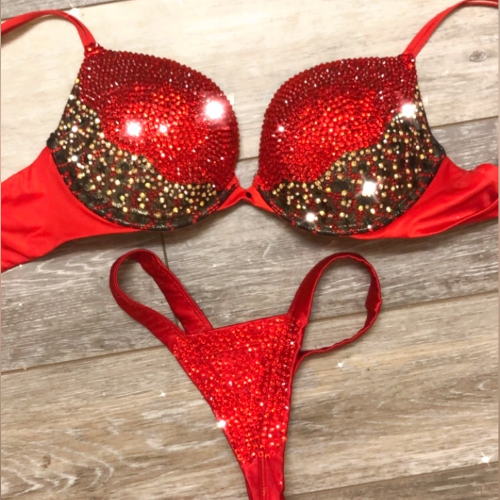 💖 VICTORIA SECRET BLING LUXURY COUTURE CUSTOM RHINESTONE SPARKLY BRA THONG SET